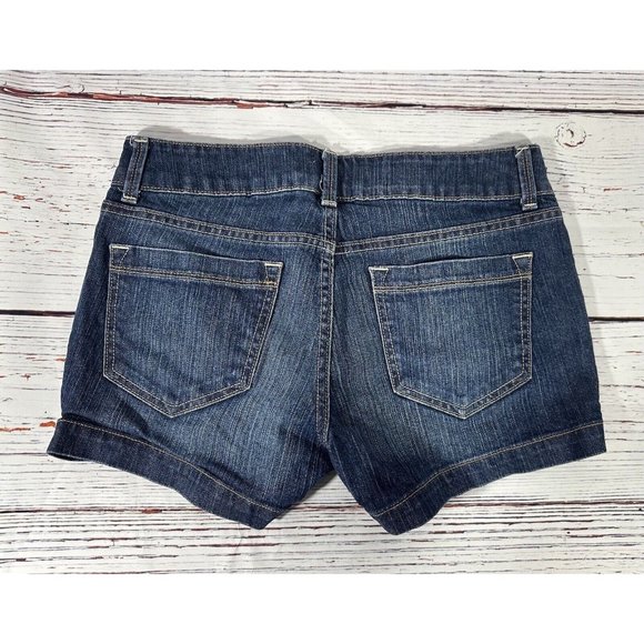 Old Navy Jean Shorts Sz 6 Blue Denim Double Button 3” Inseam Booty Shortie - Picture 2 of 8